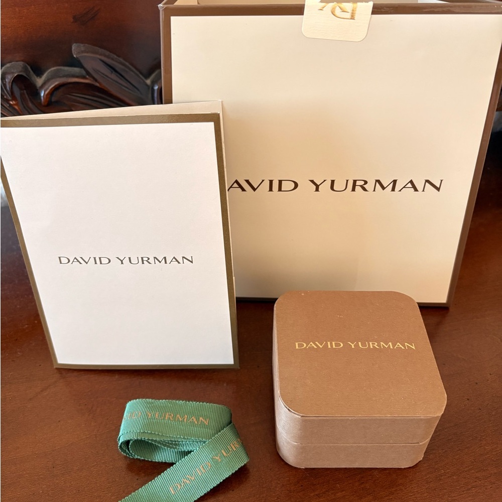 David Yurman Women’s Jewelry Packaging